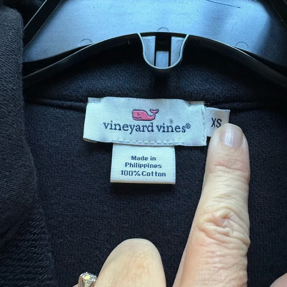 Vineyard Vines Quarter Zip Shep Shirt Men's Size XS Navy with red - Picture 3 of 6